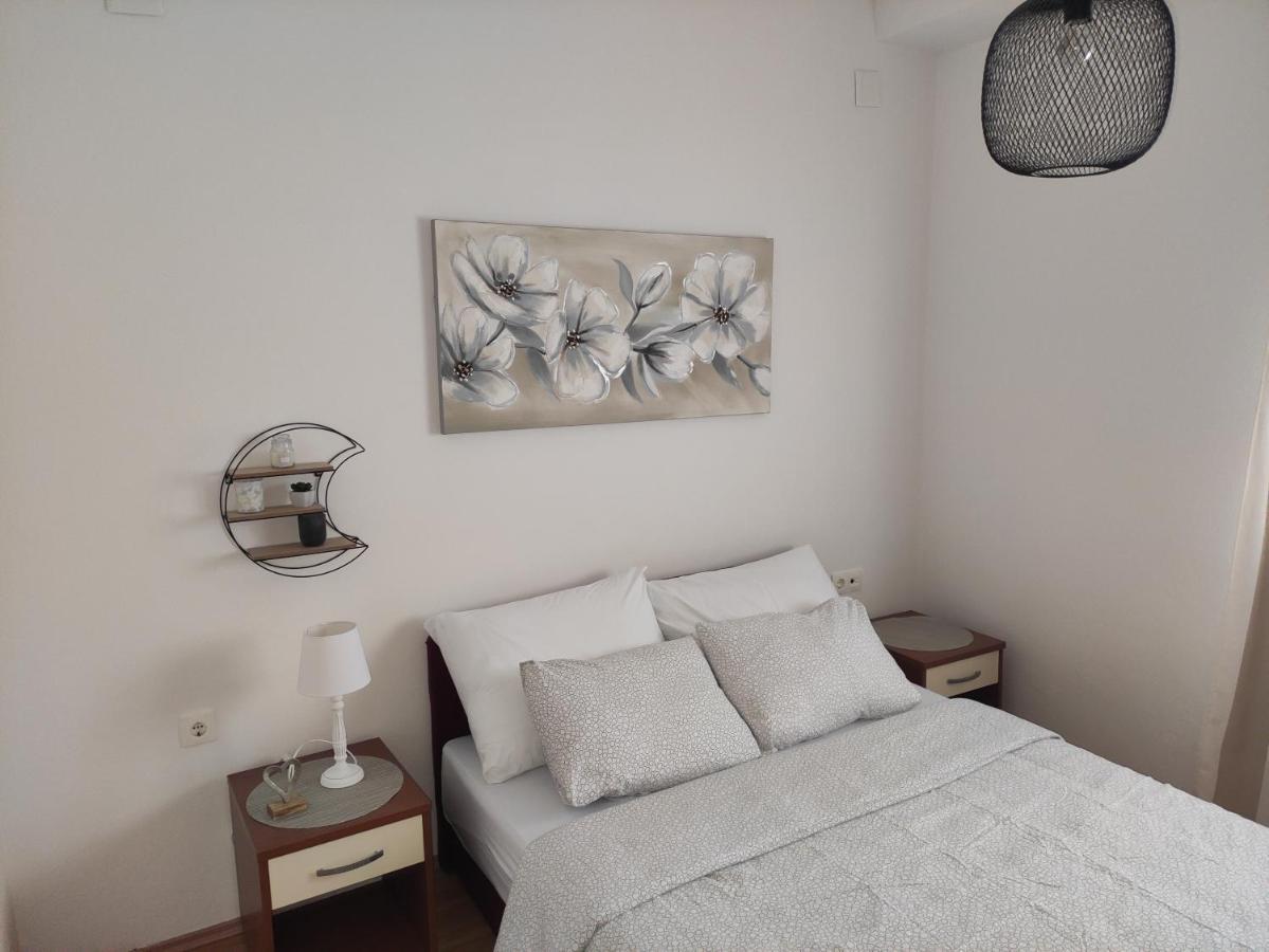 Apartmani Rina Donja Jagodnja Екстериор снимка