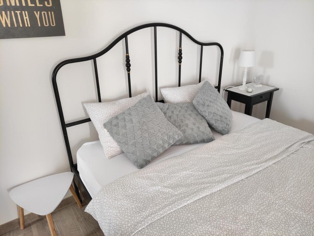 Apartmani Rina Donja Jagodnja Екстериор снимка