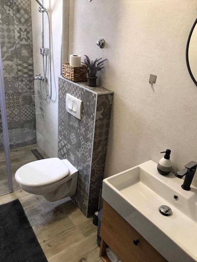 Apartmani Rina Donja Jagodnja Екстериор снимка